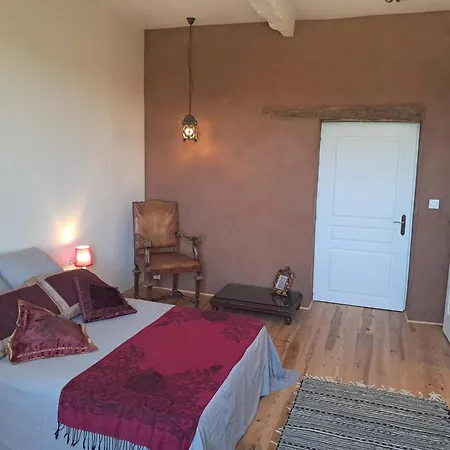 Aux Roses De Cedres * Salvagnac