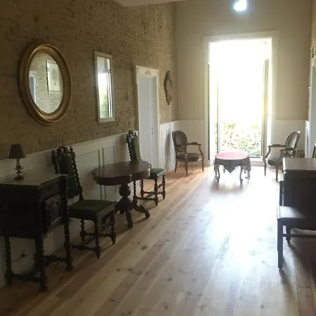 Oda ve Kahvaltı Aux Roses De Cedres Salvagnac