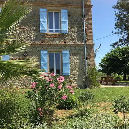 Aux Roses De Cedres * Salvagnac