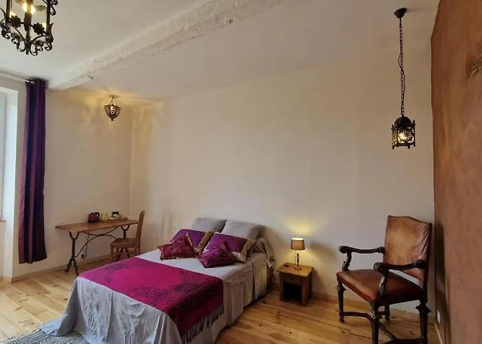 Bed & Breakfast Aux Roses De Cedres