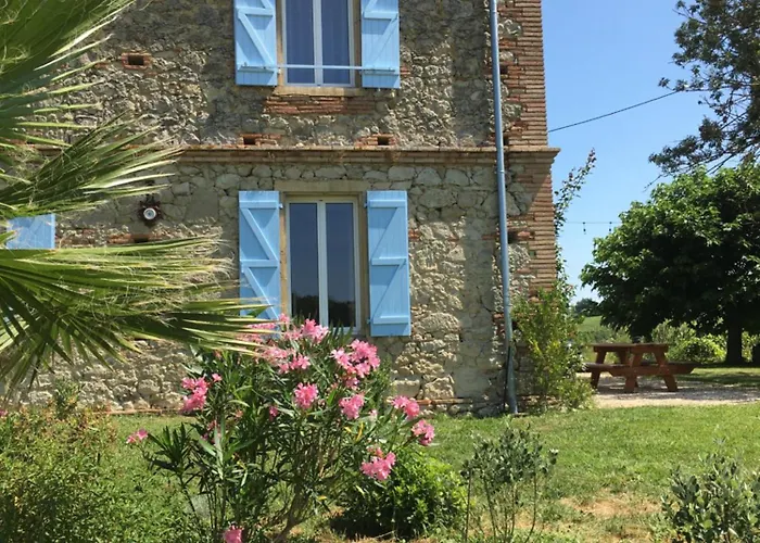 Aux Roses De Cedres * Salvagnac