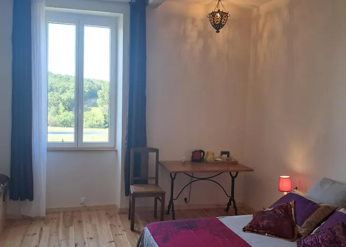 Bed & Breakfast Aux Roses De Cedres Salvagnac