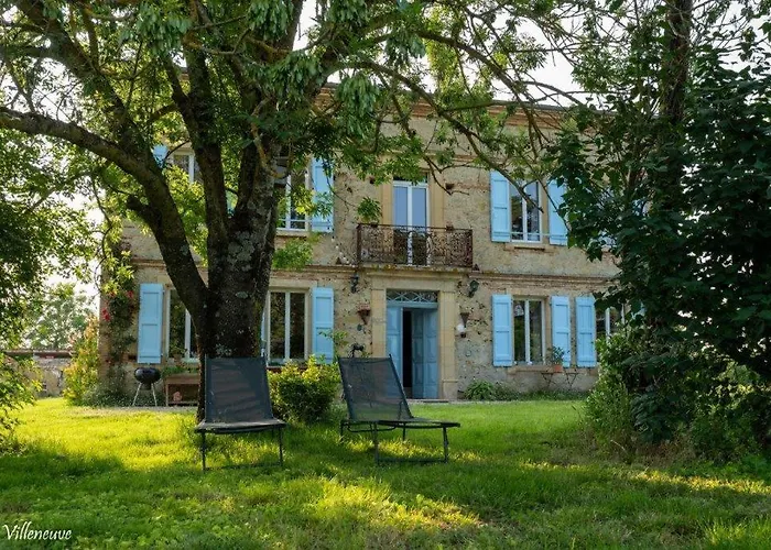 Aux Roses De Cedres Bed & Breakfast Salvagnac