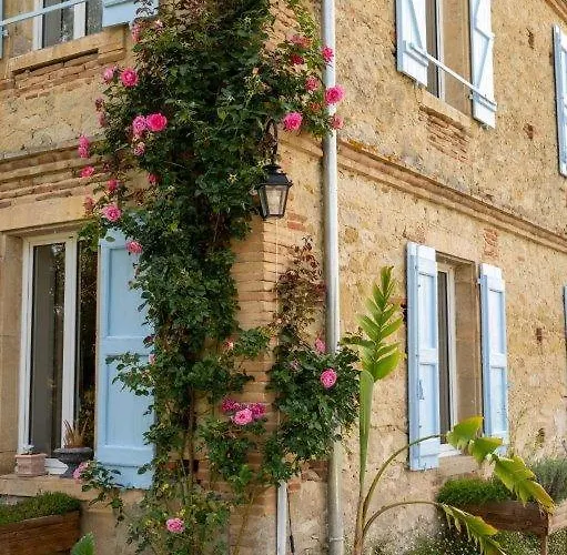 Aux Roses De Cedres Bed & Breakfast