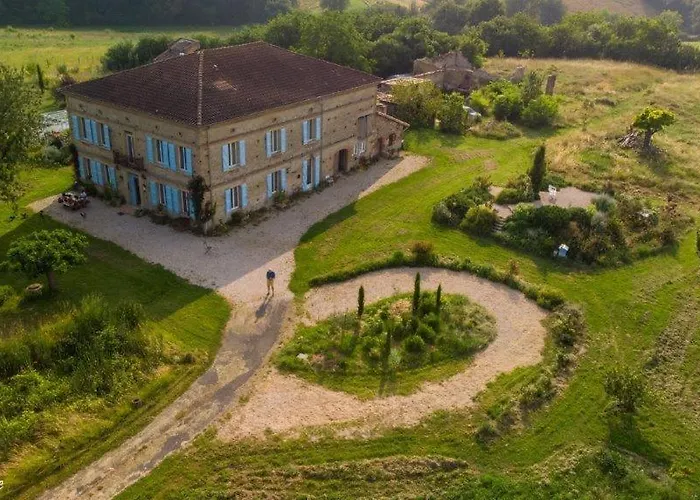 Bed & Breakfast Aux Roses De Cedres