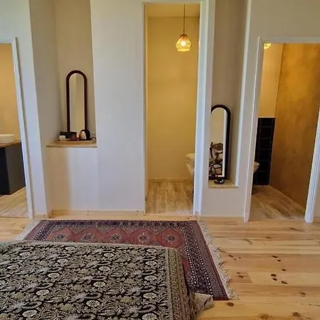 Aux Roses De Cedres * Salvagnac