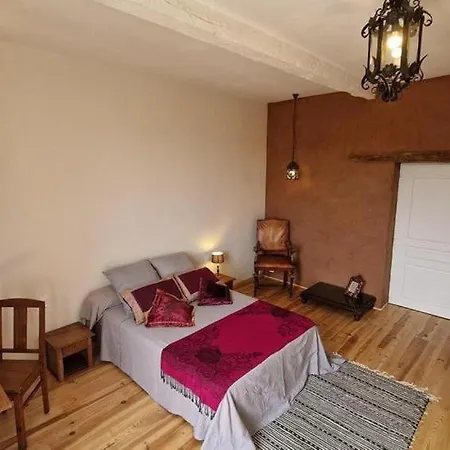 Aux Roses De Cedres *