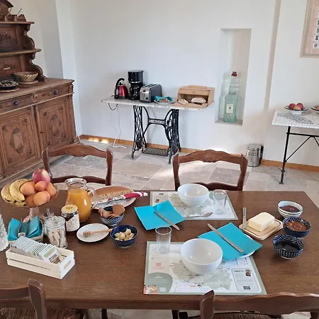 Aux Roses De Cedres B&B Salvagnac