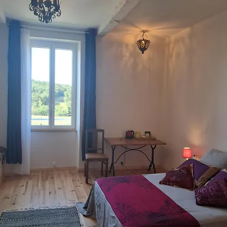 Bed & Breakfast Aux Roses De Cedres Salvagnac