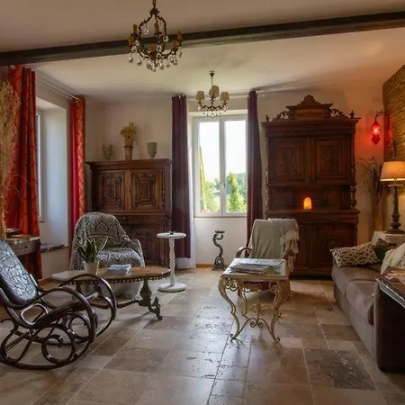 B&B Aux Roses De Cedres *