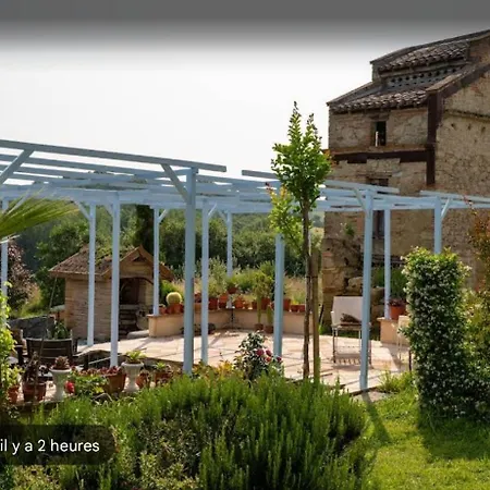 B&B Aux Roses De Cedres