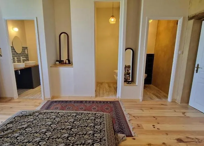 Aux Roses De Cèdres * Salvagnac