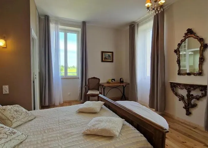 Aux Roses De Cèdres Salvagnac