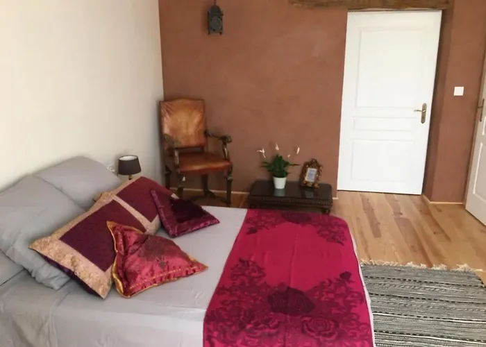 Aux Roses De Cèdres Salvagnac