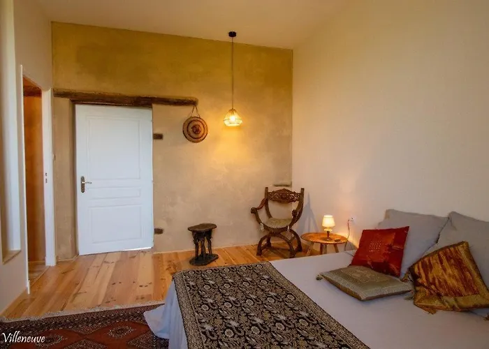 Aux Roses De Cèdres